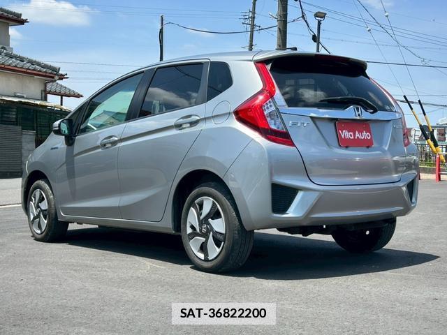 Honda FIT HYBRID 2015-07 7815475-19