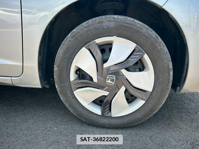 Honda FIT HYBRID 2015-07 7815475-5