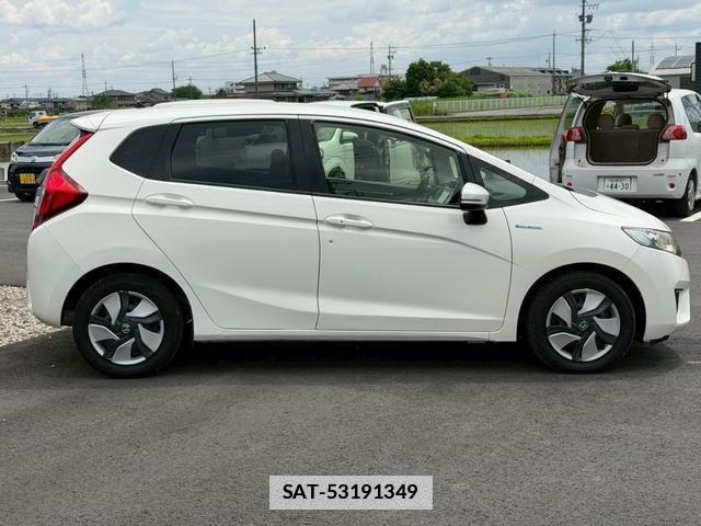 Honda FIT HYBRID 2015-06 7815512-16