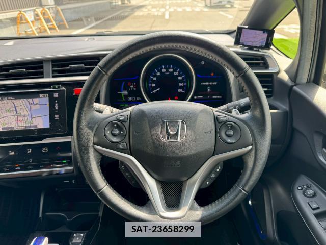Honda FIT HYBRID 2013-12 7816463-12