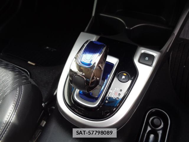 Honda FIT HYBRID 2016-03 7817116-10