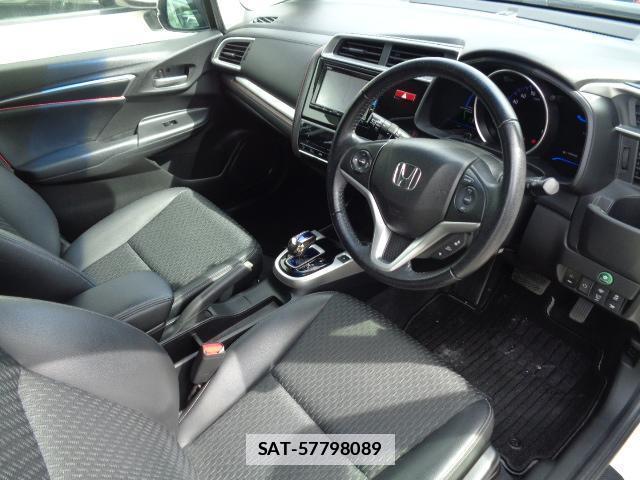 Honda FIT HYBRID 2016-03 7817116-4