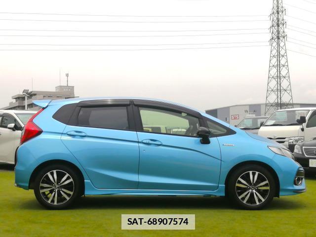 Honda FIT HYBRID 2017-06 7819975-18