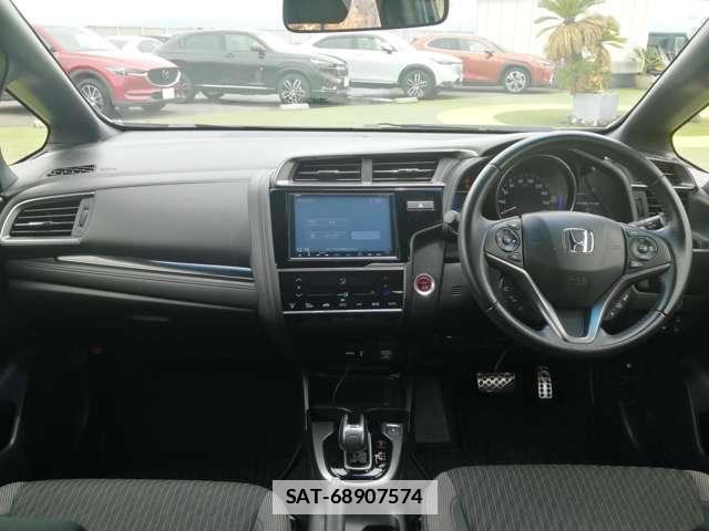 Honda FIT HYBRID 2017-06 7819975-4