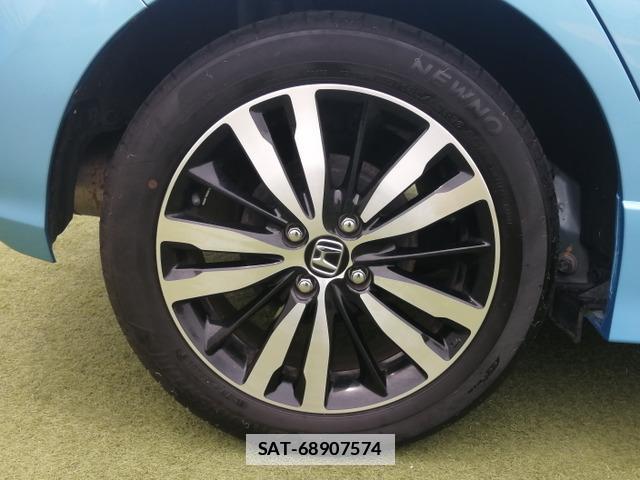 Honda FIT HYBRID 2017-06 7819975-9