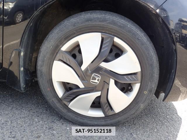 Honda FIT HYBRID 2015-03 7820210-19