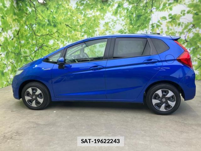 Honda FIT HYBRID 2017-08 7822607-1