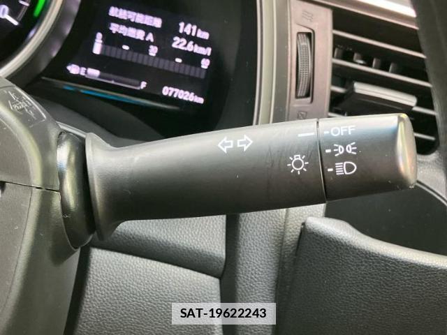 Honda FIT HYBRID 2017-08 7822607-15