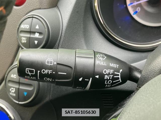 Honda FIT SHUTTLE HYBRID 2013-06 7821706-16
