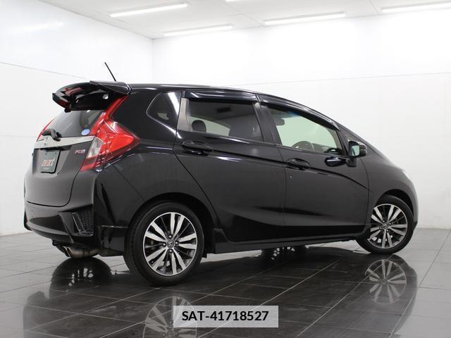 Honda FIT 2016-04 7812303-16
