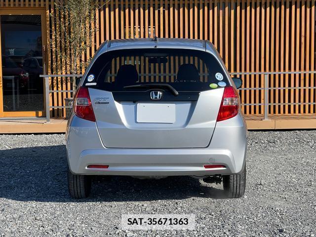 Honda FIT 2012-06 7813797-10