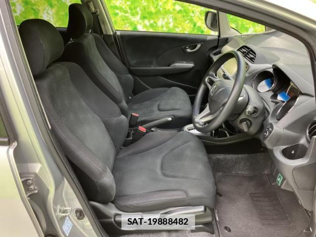Honda FIT 2012-08 7821136-3
