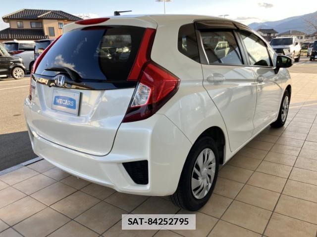 Honda FIT 2015-03 7822061-2