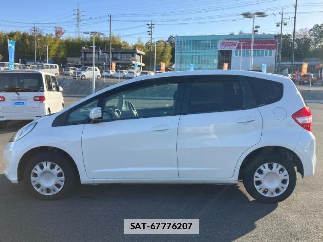 Honda FIT 2011-08 7822151-1