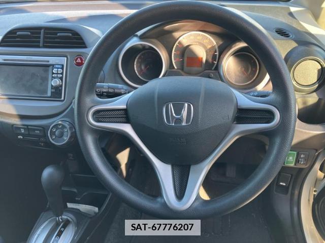 Honda FIT 2011-08 7822151-13