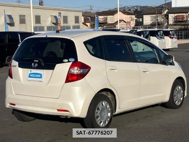 Honda FIT 2011-08 7822151-2