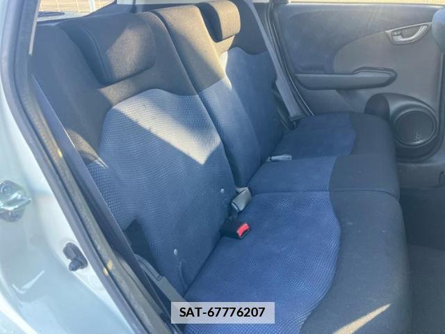 Honda FIT 2011-08 7822151-4