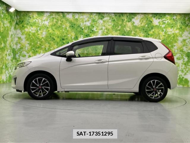 Honda FIT 2017-04 7822195-1