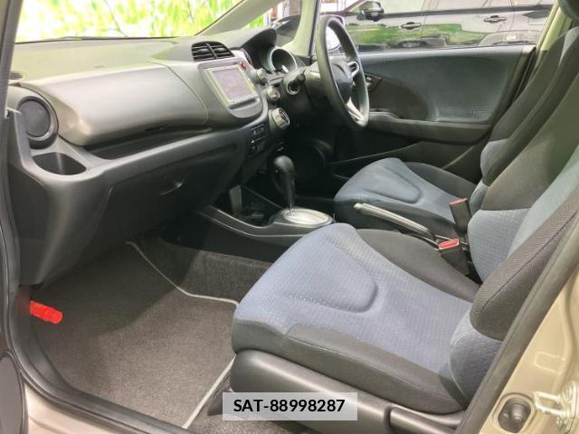 Honda FIT 2010-02 7822232-5