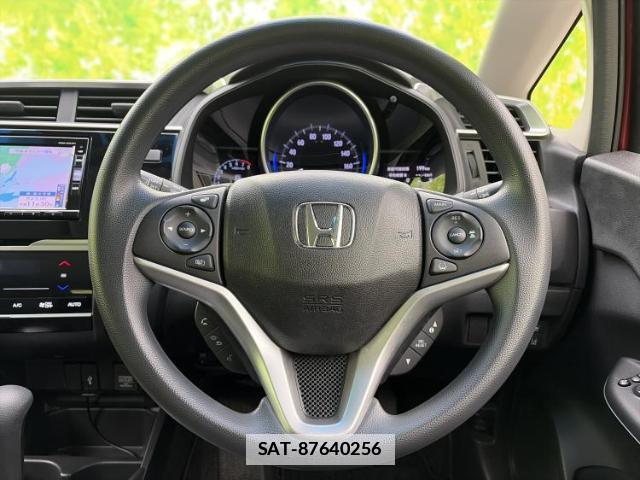 Honda FIT 2018-05 7822244-15
