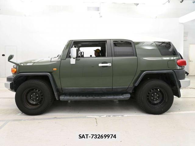 Toyota FJ CRUISER 2013-11 7811373-11