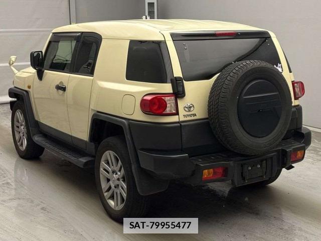 Toyota FJ CRUISER 2017-12 7811456-1