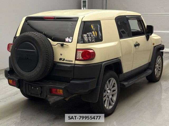 Toyota FJ CRUISER 2017-12 7811456-10