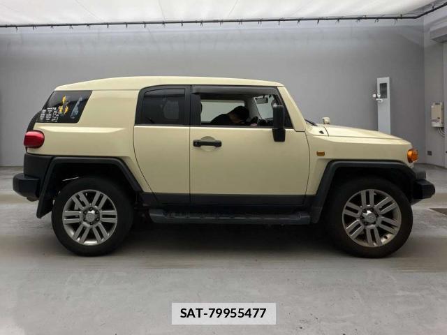 Toyota FJ CRUISER 2017-12 7811456-3