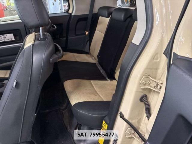 Toyota FJ CRUISER 2017-12 7811456-6