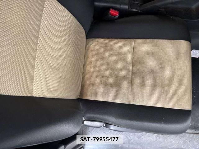 Toyota FJ CRUISER 2017-12 7811456-8