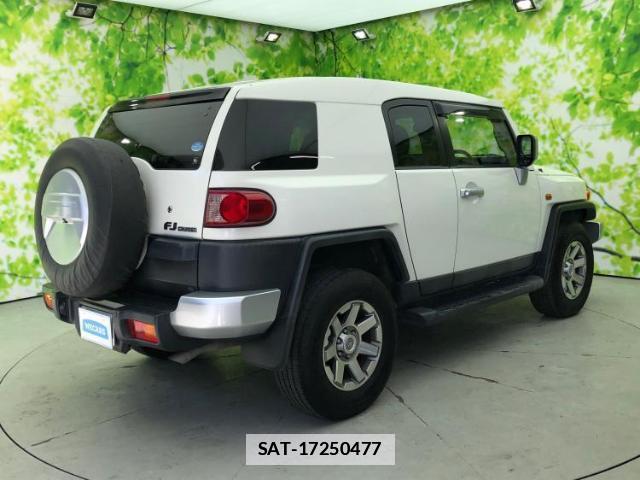 Toyota FJ CRUISER 2013-10 7813628-2