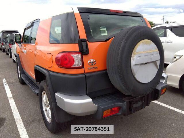 Toyota FJ CRUISER 2013-03 7814061-1