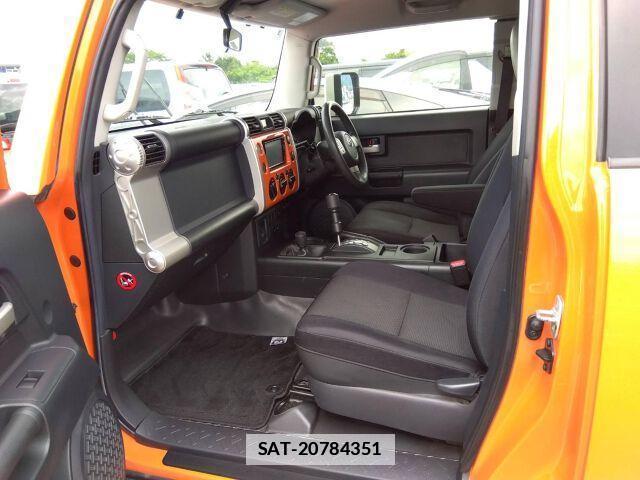 Toyota FJ CRUISER 2013-03 7814061-2