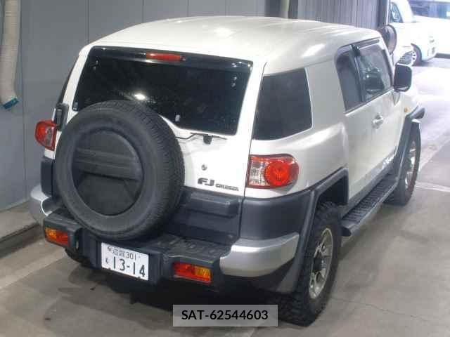 Toyota FJ CRUISER 2011-06 7814916-1