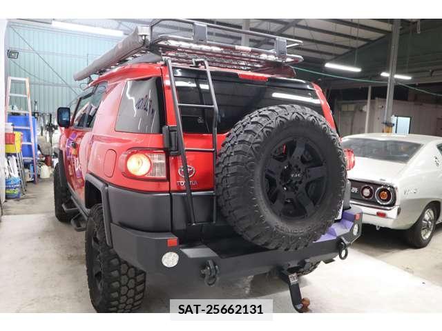Toyota FJ CRUISER 2012-07 7817010-1