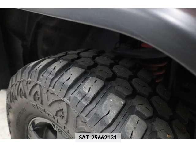 Toyota FJ CRUISER 2012-07 7817010-12