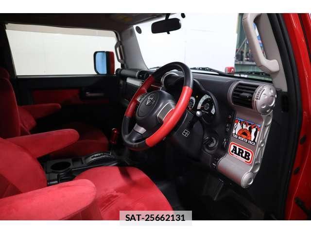 Toyota FJ CRUISER 2012-07 7817010-2