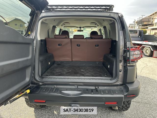 Toyota FJ CRUISER 2012-11 7817875-10