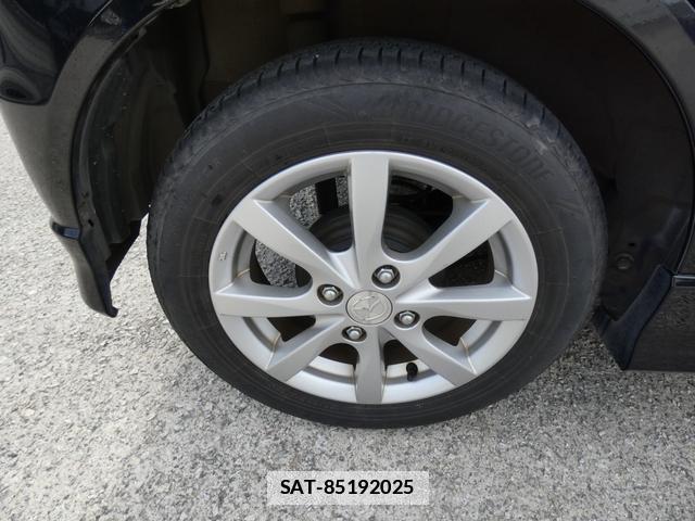 Mazda FLAIR 2017-06 7811975-17