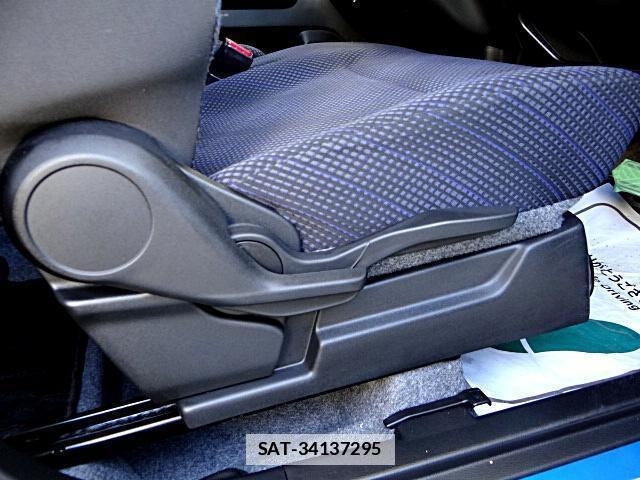 Mazda FLAIR 2020-08 7820764-12