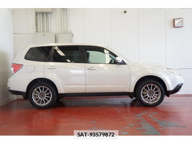 Subaru FORESTER 2011-06 7813558-3
