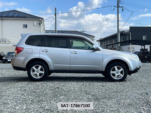 Subaru FORESTER 2012-06 7813803-11
