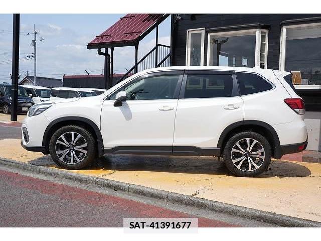 Subaru FORESTER 2019-06 7815735-18