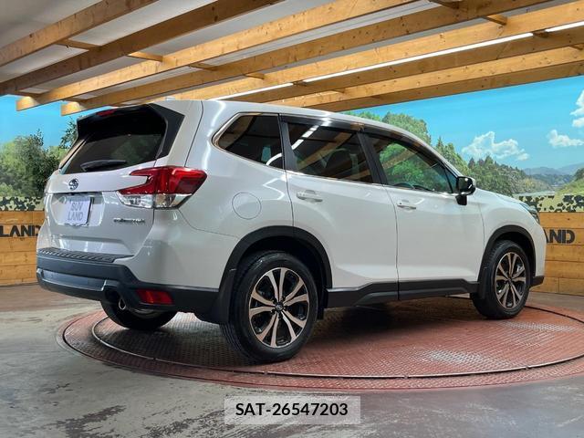 Subaru FORESTER 2018-08 7816286-16