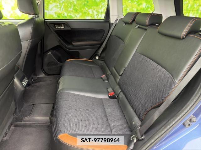 Subaru FORESTER 2018-01 7821082-6