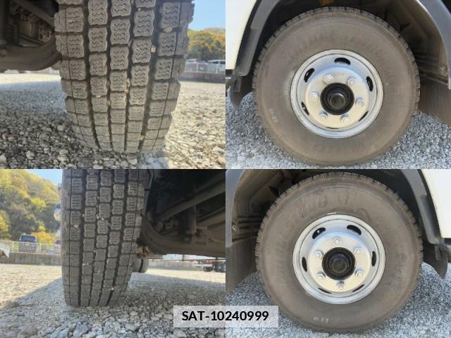 Isuzu FORWARD 2012-08 7816818-8