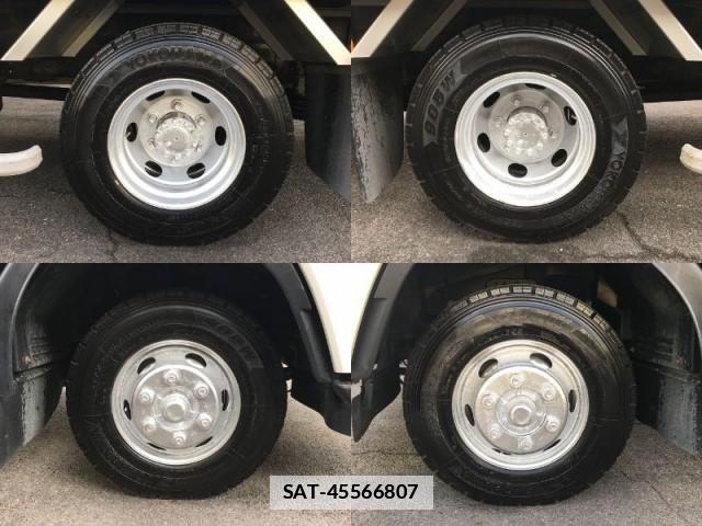 Isuzu FORWARD 2018-06 7817365-10