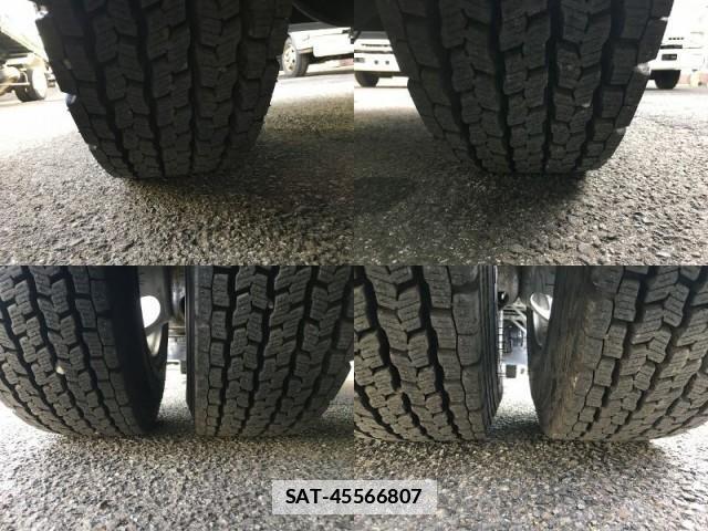 Isuzu FORWARD 2018-06 7817365-11
