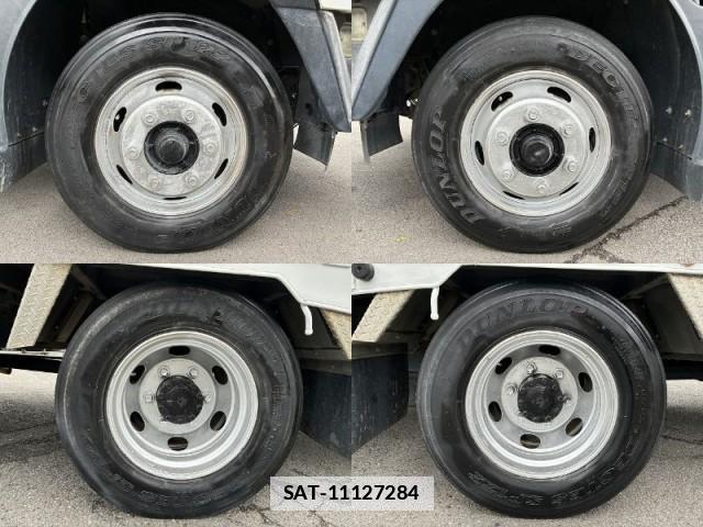 Isuzu FORWARD 2006-03 7817915-18
