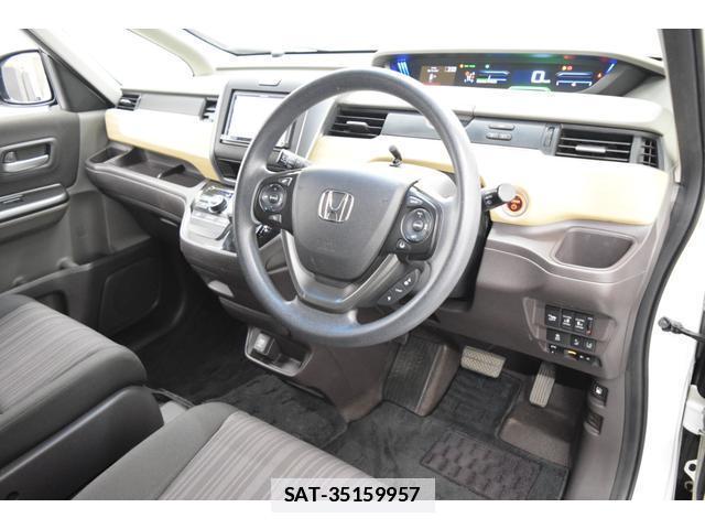 Honda FREED HYBRID 2017-03 7814564-15
